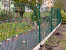 Montáž 2D poplastovaných zelených panelů – Plzeň Montáž 2D poplastovaných zelených panelů – Plzeň